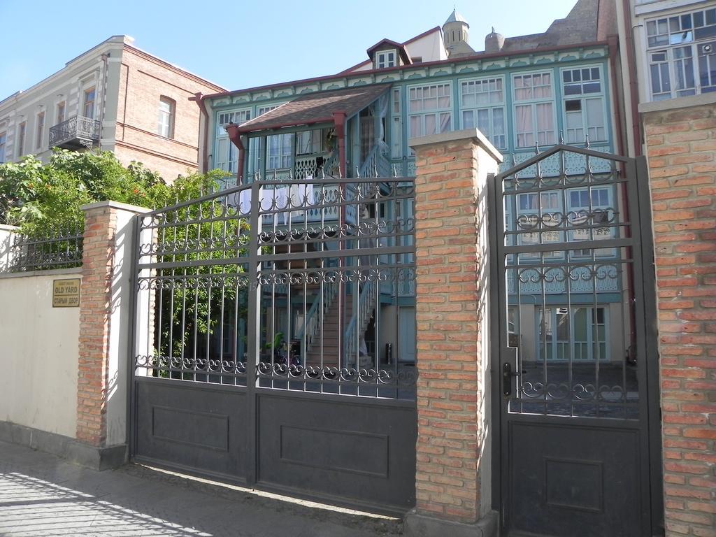 Old Yard Guest House Tbilisi Ngoại thất bức ảnh